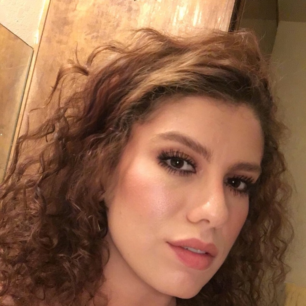 Meet your Posher, Brit